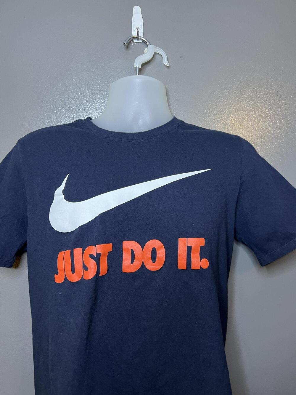 Nike Shirt Mens Medium Blue Big Swoosh Just Do It Logo Graphic Tee Shirt Sports